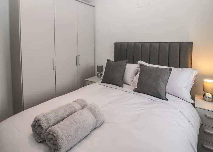 12 Merefell Road